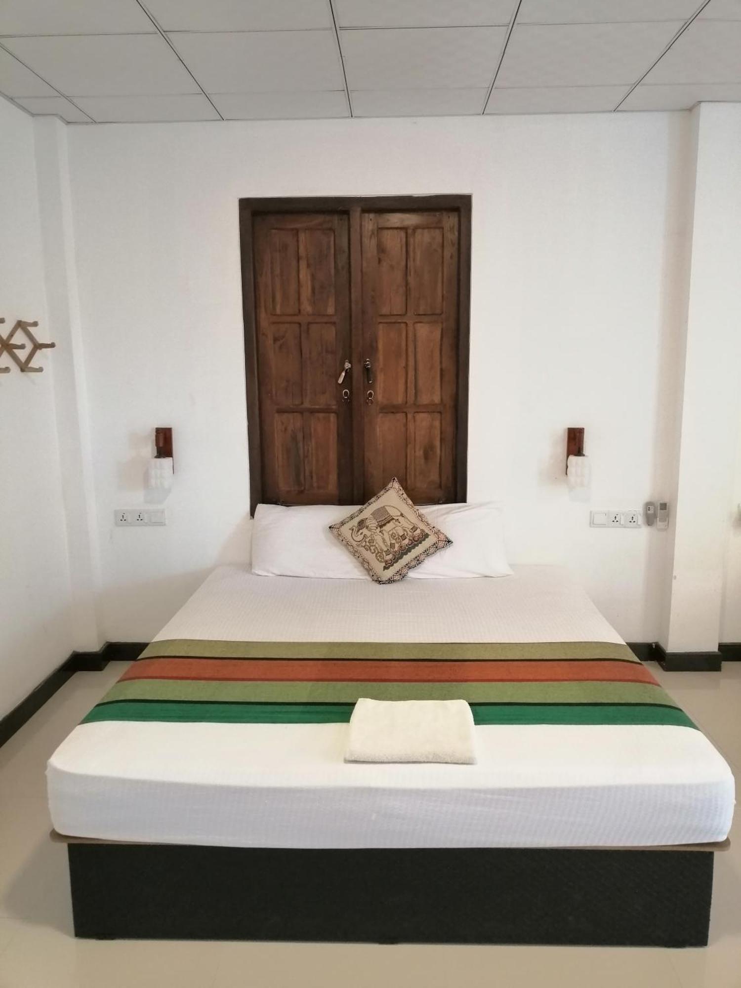 Guest house Malwathu Oya Forest Garden Anuradhapura