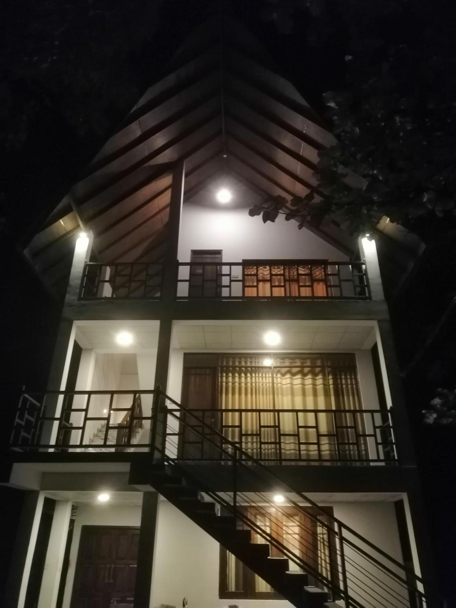 Malwathu Oya Forest Garden Guest house
