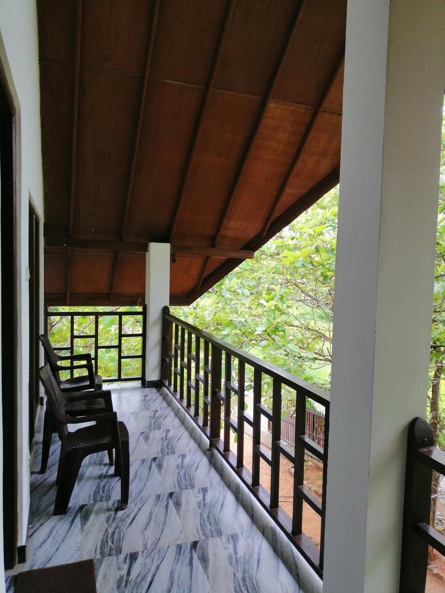 Malwathu Oya Forest Garden