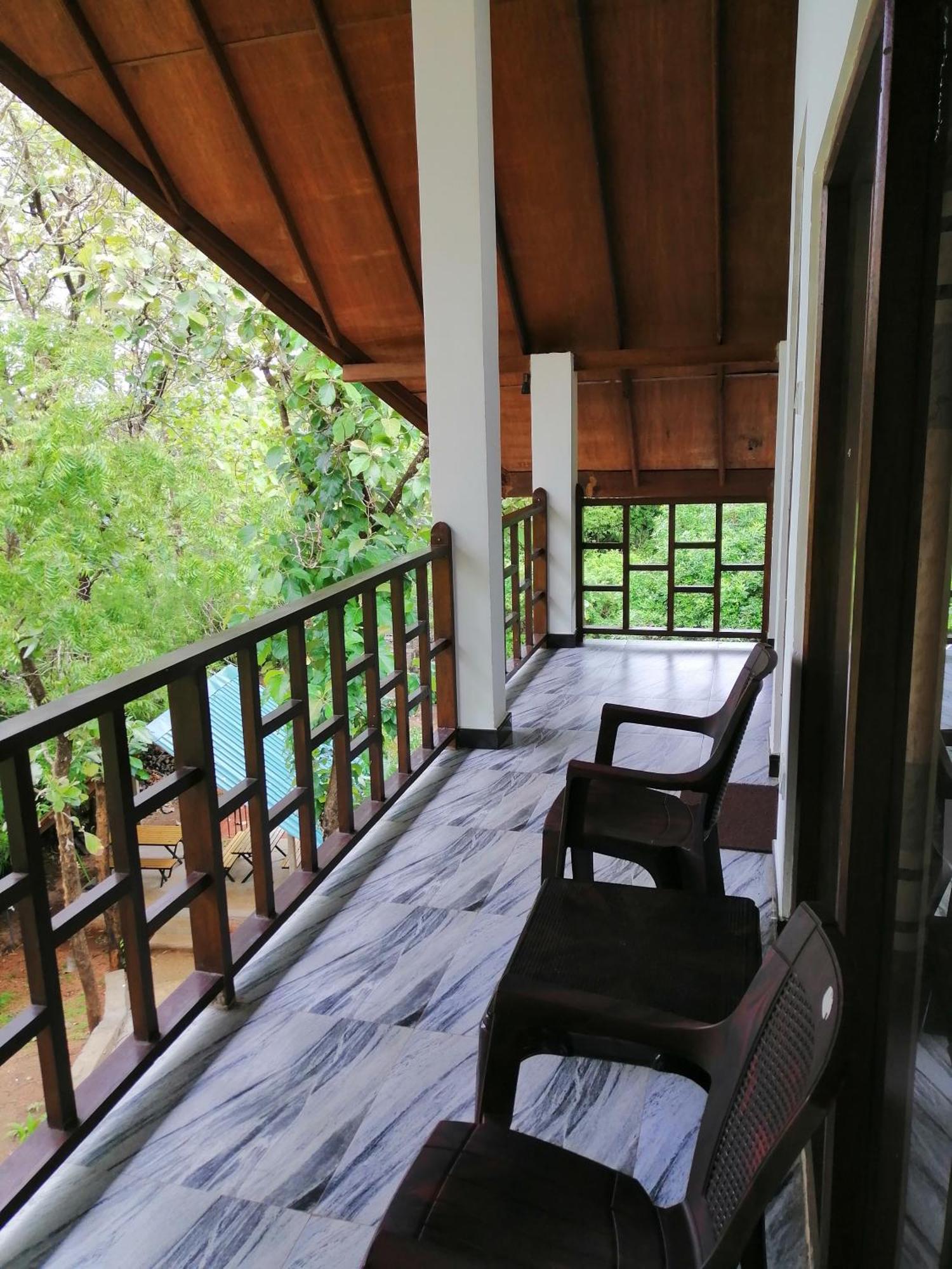 Malwathu Oya Forest Garden *