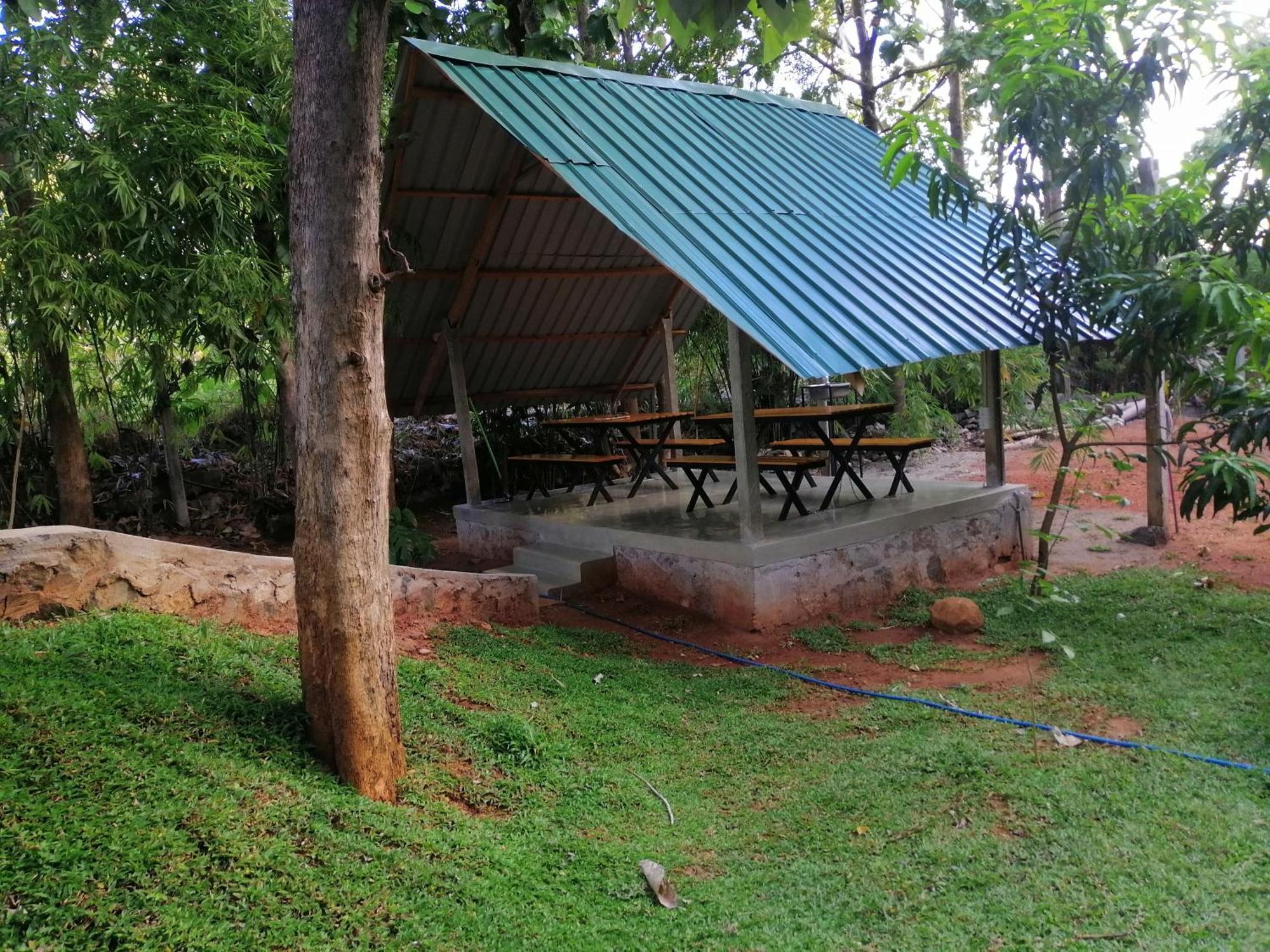 Malwathu Oya Forest Garden Guest house *