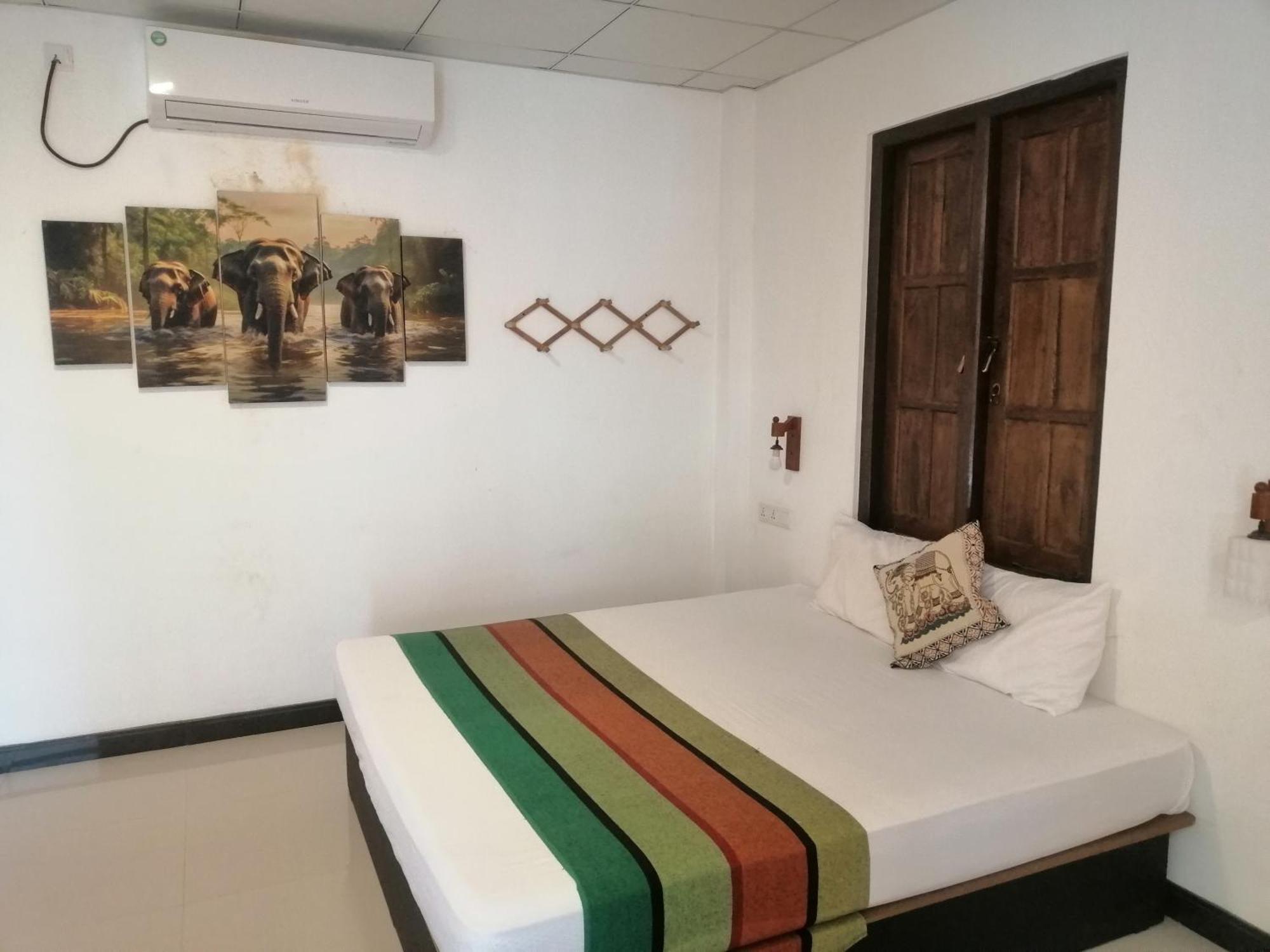 Guest house Malwathu Oya Forest Garden
