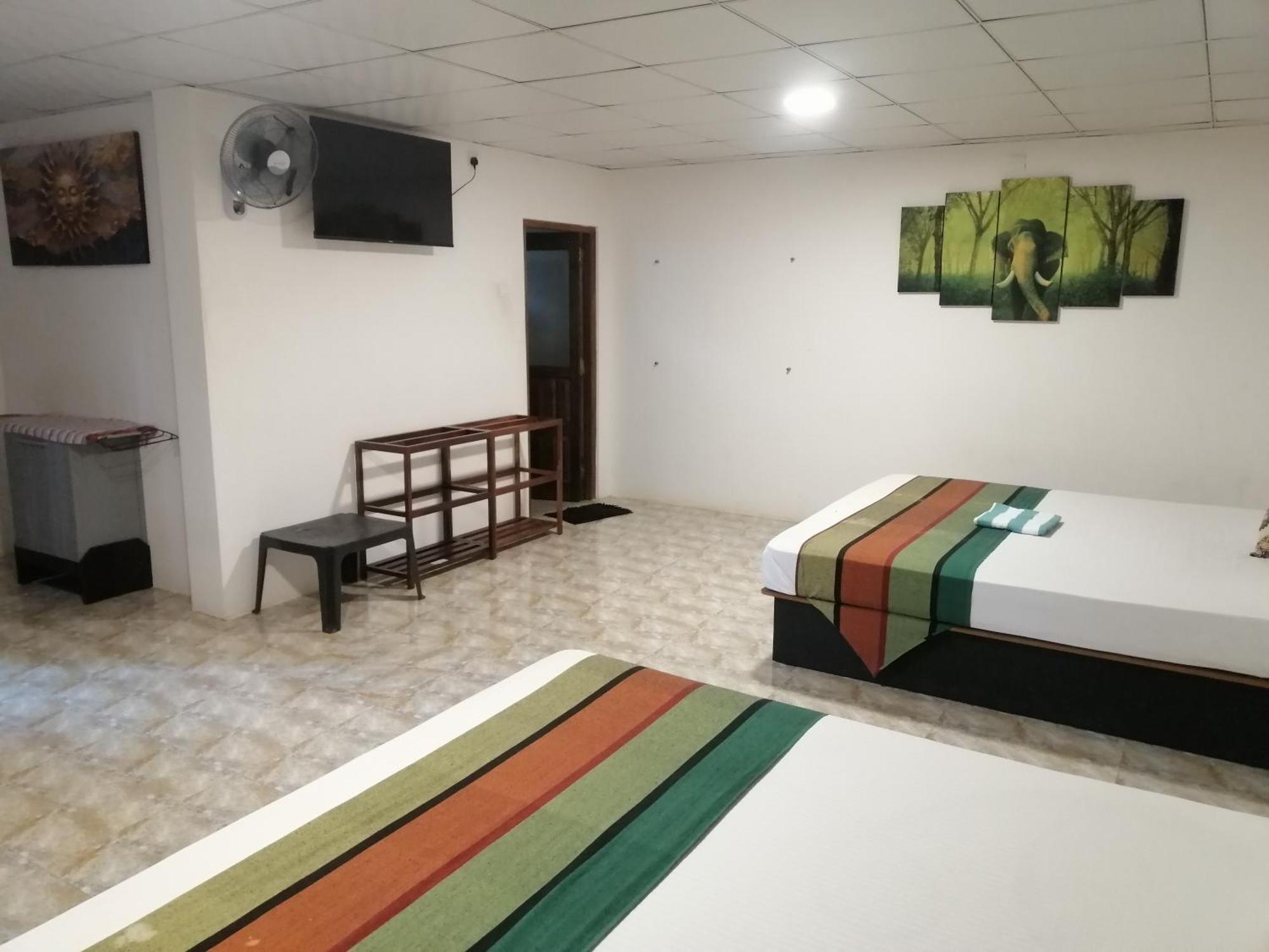 Malwathu Oya Forest Garden Guest house *
