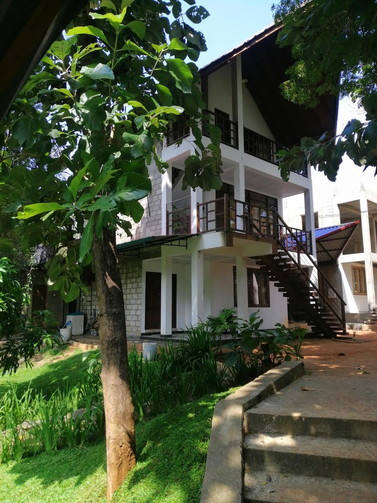 Guest house Malwathu Oya Forest Garden