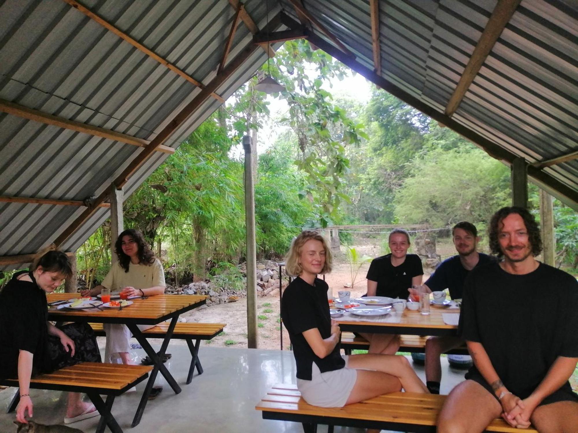 Malwathu Oya Forest Garden Guest house *